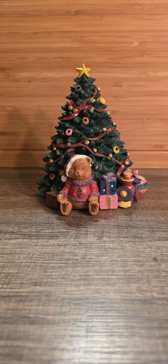 DSI Other - Christmas Tree Votive Holder